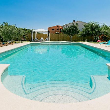 Apartment Noa Pula Bagian luar foto