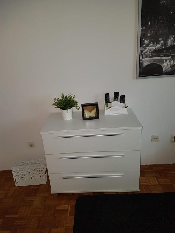 Apartment Noa Pula Bagian luar foto