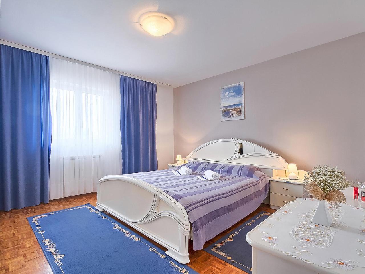 Apartment Noa Pula Bagian luar foto