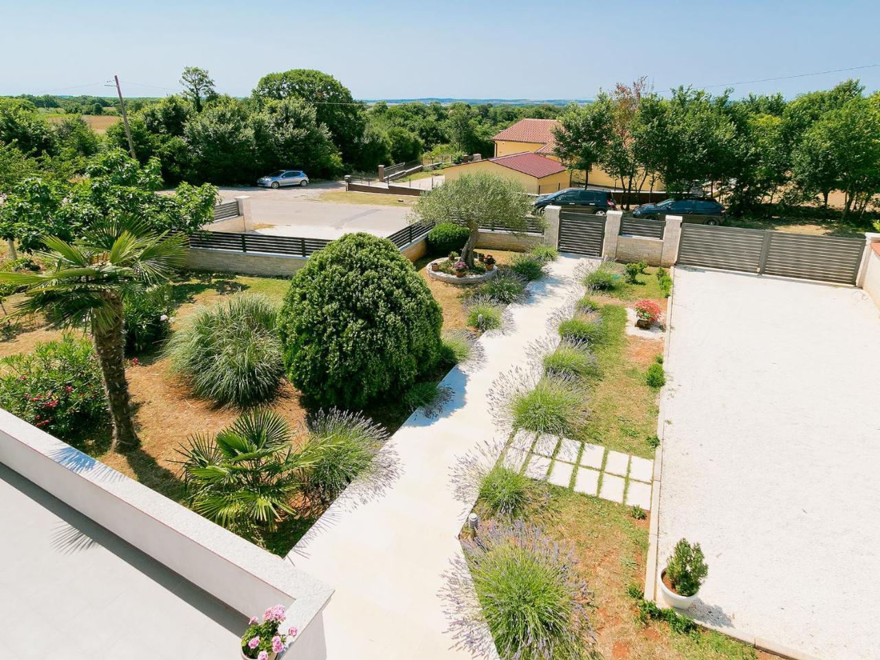 Apartment Noa Pula Bagian luar foto
