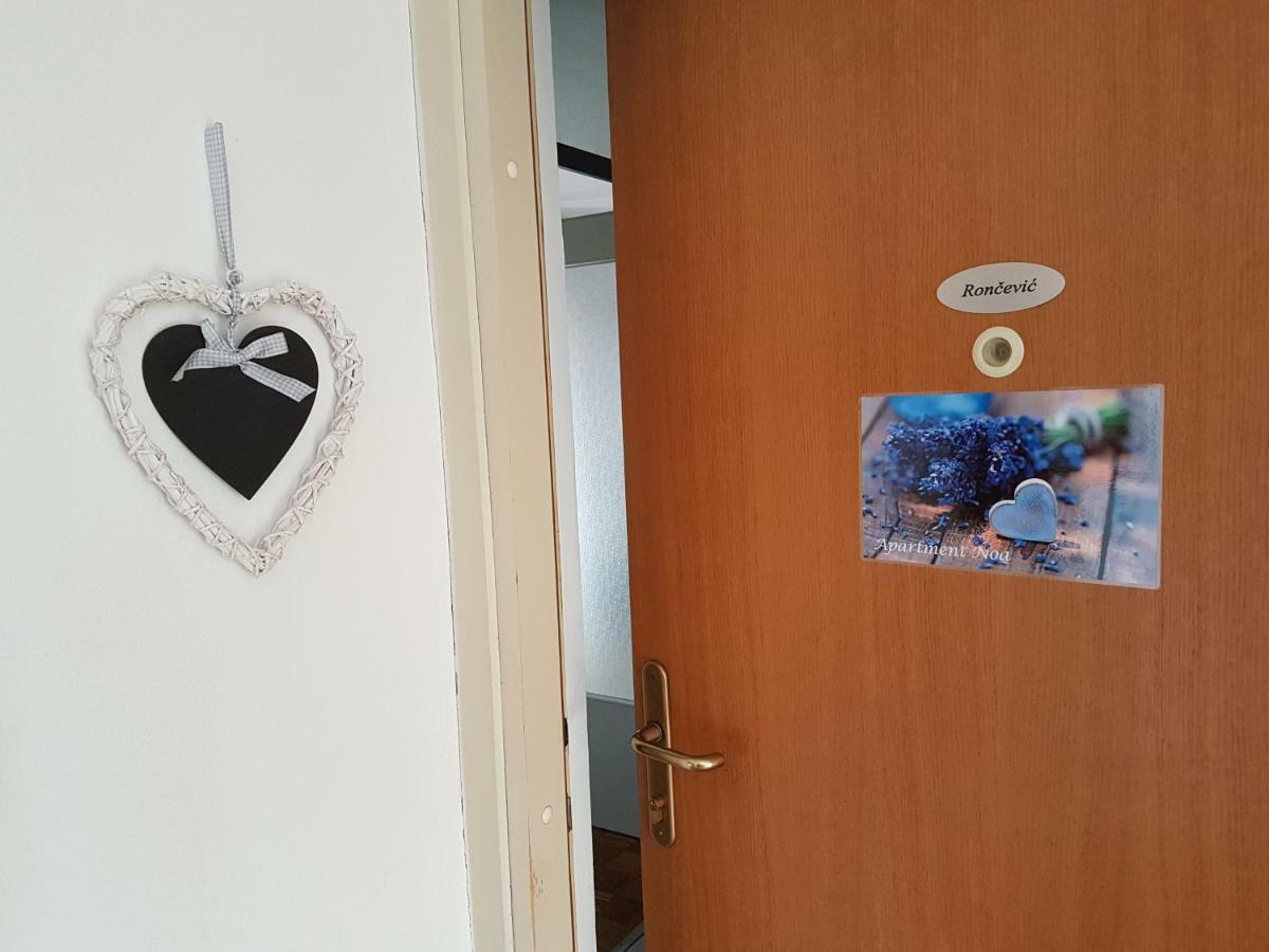 Apartment Noa Pula Bagian luar foto